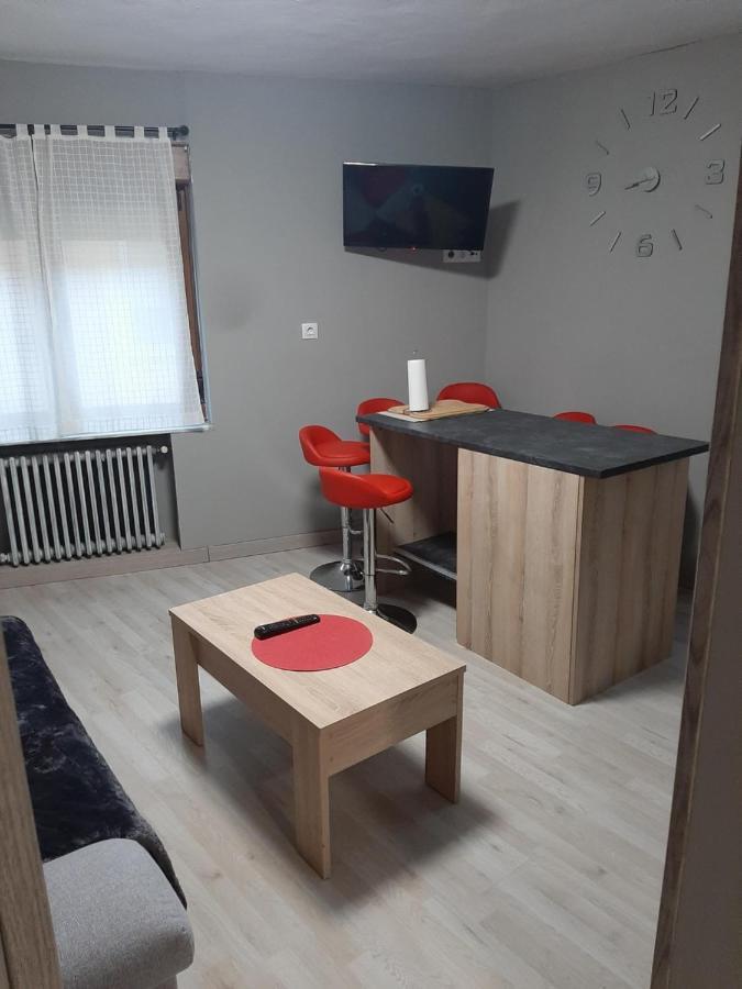 Piso Con Terraza En Felechosa Apartamento Exterior foto