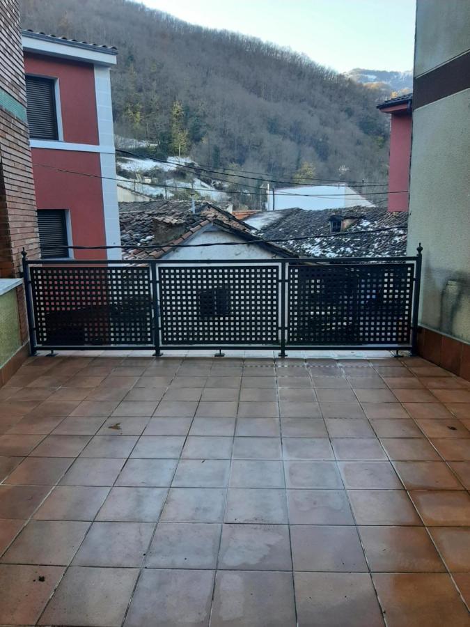 Piso Con Terraza En Felechosa Apartamento Exterior foto
